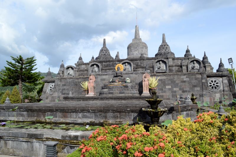 Zoomer sur l'image : Temple Brahma Vihara